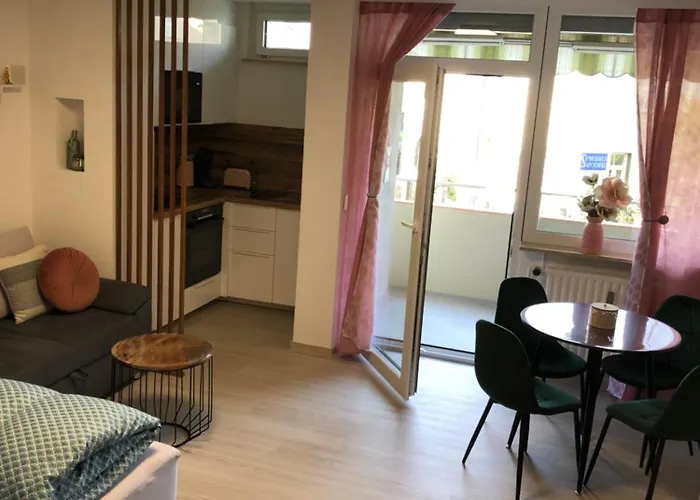 Lilis Apartment Mit Balkon